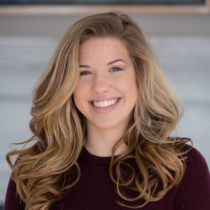 Meet your Posher, Averi